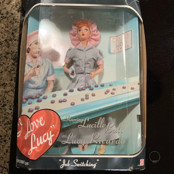 Lucy Barbie Doll Boxed 1998 Job Switching #DX - Picture 2 of 6
